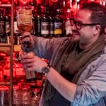 Bar Bootlegger cocktail Montreal - Guest bartender eddy Germain with Scotch whisky monkey shoulder