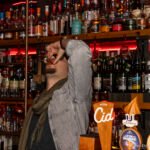 Bar Bootlegger cocktail Montreal - Guest bartender eddy Germain with Scotch whisky monkey shoulder